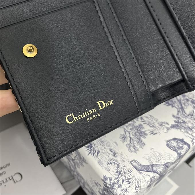 2025228Y 200P182141530